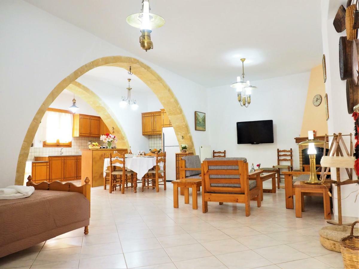 Traditional Cretan Villa Rodhopos