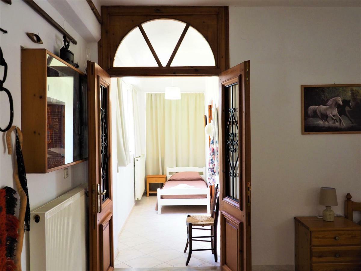Traditional Cretan Villa Rodhopos