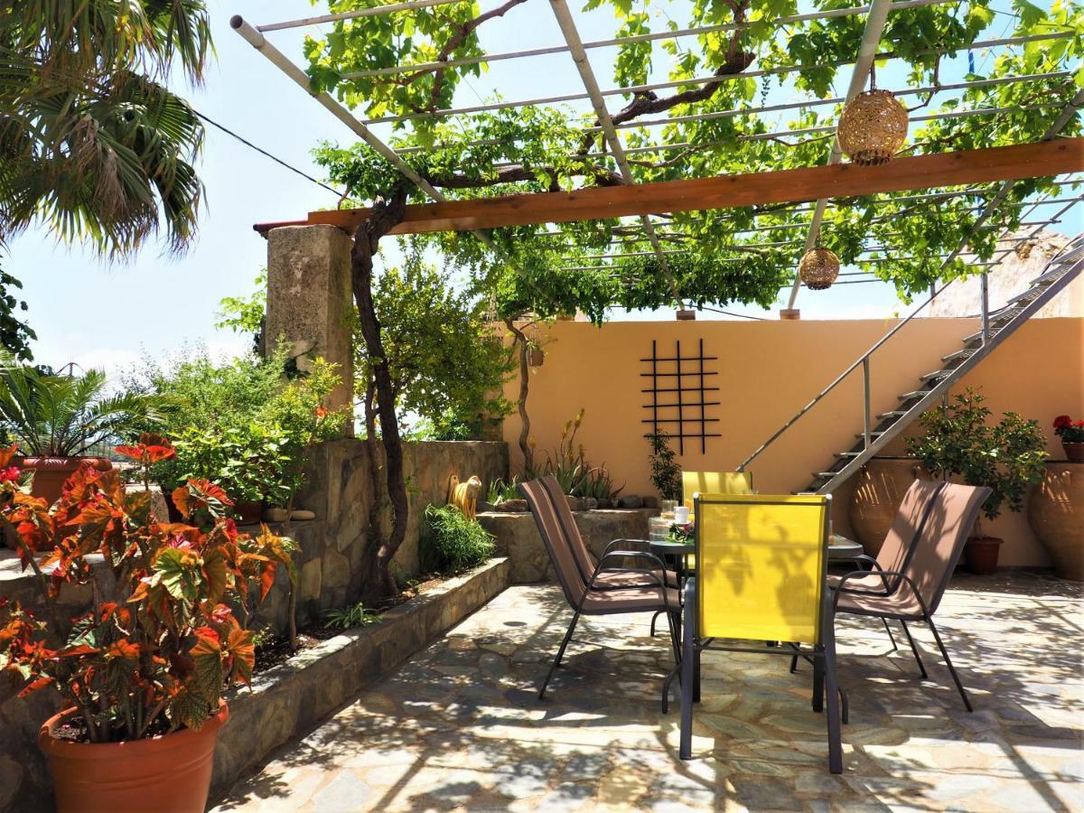Traditional Cretan Villa *