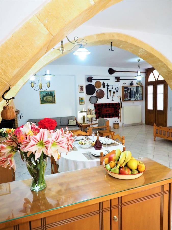 Traditional Cretan *